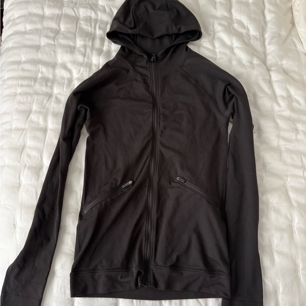 Lululemon Ventilate Mesh Panel Full Zip Seamless Hoodie
